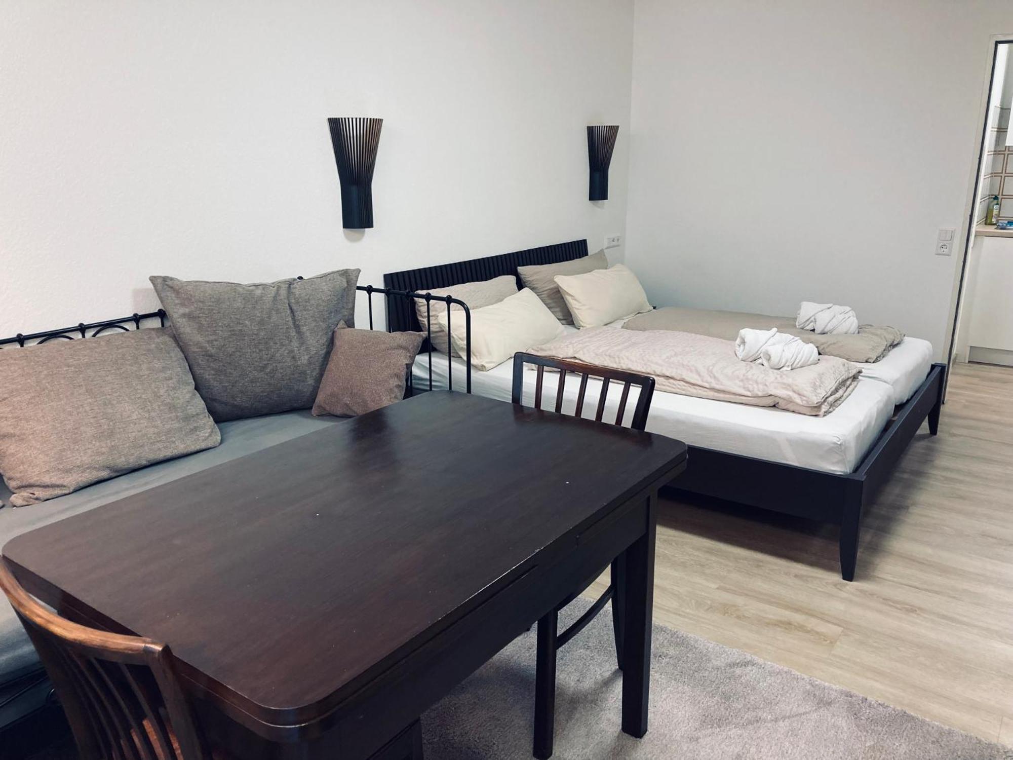 Free Apartment - Ermstal Bad Urach Εξωτερικό φωτογραφία