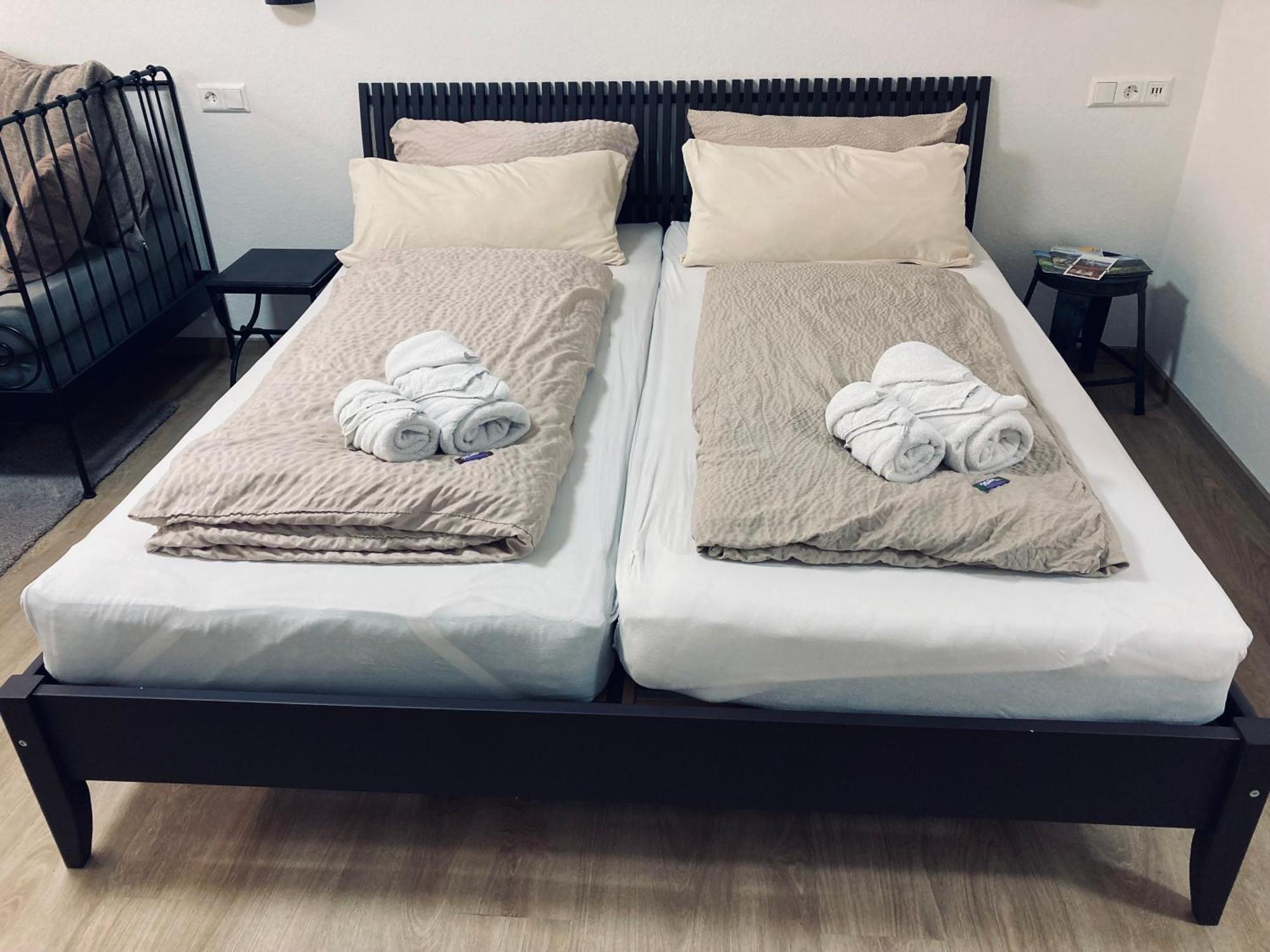 Free Apartment - Ermstal Bad Urach Εξωτερικό φωτογραφία
